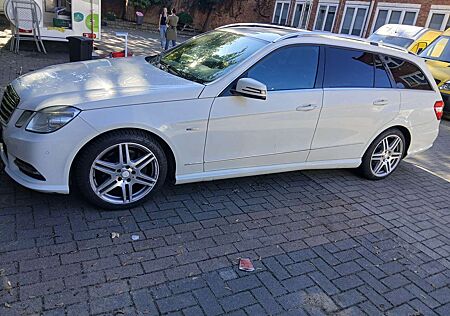 Mercedes-Benz E 200 T CDI DPF BlueEFFICIENCY 7G-TRONIC Elegance