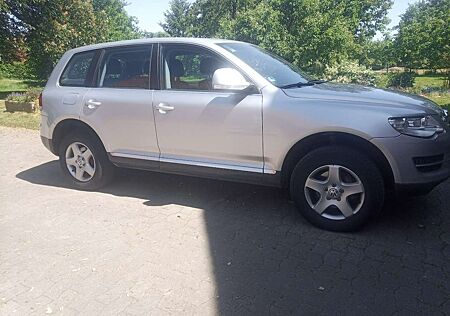 VW Touareg Volkswagen 3.0 V6 TDI DPF Aut.Individual