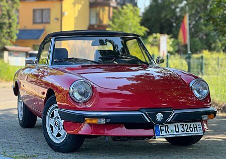 Alfa Romeo Spider 2.0
