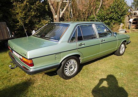 Audi 100 Oldtimer, Typ 43, C2, 5 Zylinder im Topzustand