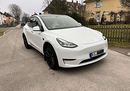 Tesla Model Y Long Range Dual Motor AWD