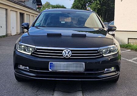 VW Passat Variant Volkswagen 2.0 TDI DSG (BlueMotion Technology) Highline