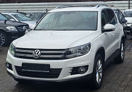 VW Tiguan Volkswagen Sport,Euro 5,P-Dach, Top Zustand.
