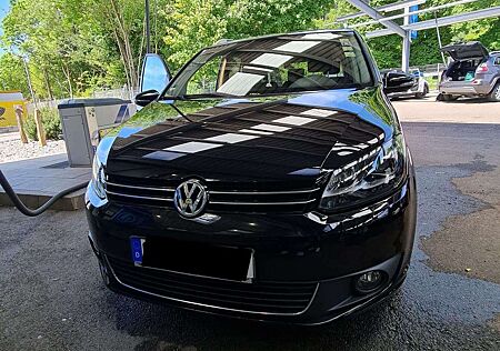 VW Touran Volkswagen 1.4 TSI DSG MATCH mit 76000 KM.