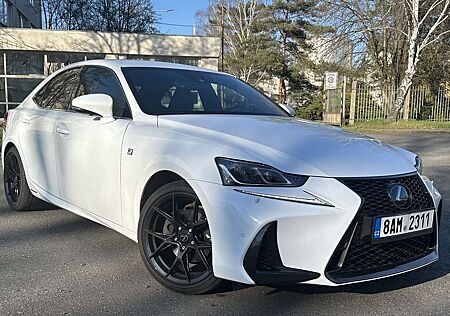 Lexus IS 300 300h F SPORT