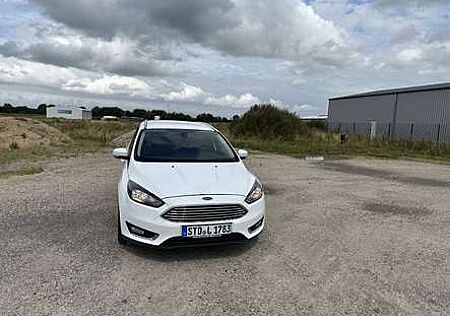 Ford Focus Turnier 1.0 EcoBoost Start-Stopp-System Titanium