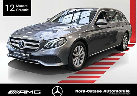 Mercedes-Benz E 220 d T AVANTGARDE COMAND SHD DISTR KAMERA LED