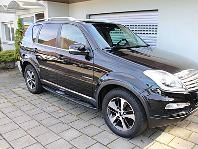 SsangYong Rexton W 2.2 e-XDi 220 4WD Automatik  Executive Navigatio