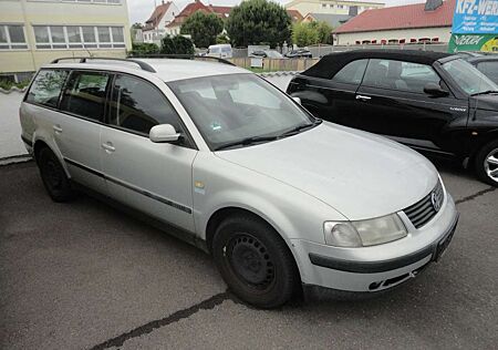 VW Passat Variant Volkswagen 1.8 5V Comfortline