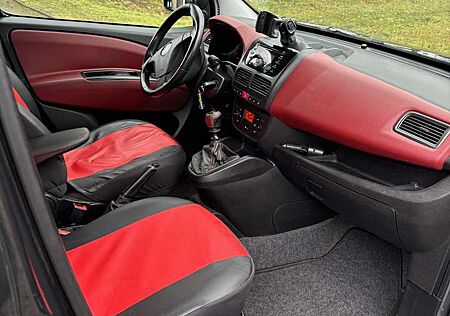 Fiat Doblo Diesel 2.0 16V Multijet Easy Sitzhzng 134PS