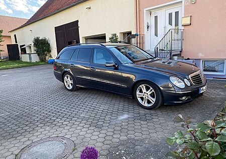 Mercedes-Benz E 320 T CDI 7G-TRONIC Avantgarde DPF