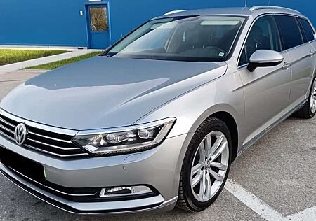 VW Passat Variant Volkswagen Passat 2.0 TDI Highline 4Motion BlueMotion 240ps