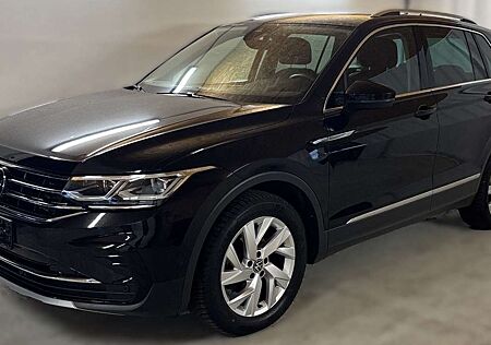 VW Tiguan Volkswagen Elegance