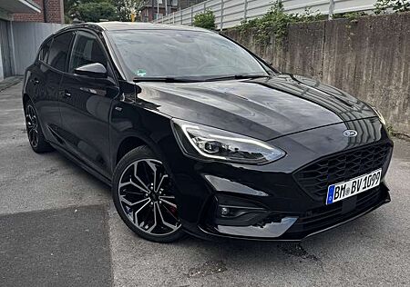 Ford Focus ST-LINE X