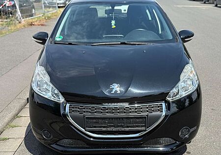 Peugeot 208 68 VTI Active _ Top gepflegt