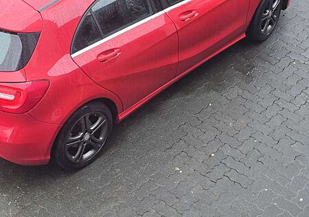 Mercedes-Benz A 200 BlueEfficiency (176.043)