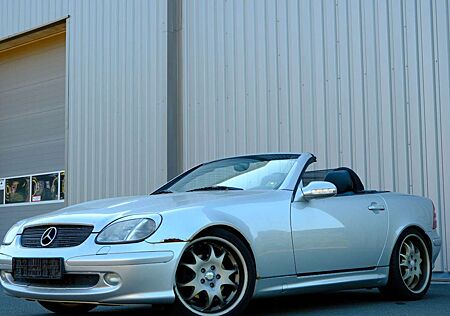 Mercedes-Benz SLK 230 KOMPRESSOR/technisch Top/ wenig Rost