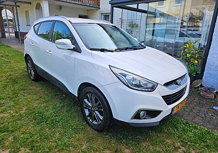 Hyundai ix35 1.6 2WD blue Trend