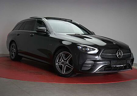Mercedes-Benz E 300 de T 9G-Tronic AMG Navi/Distronic/Kamera/B