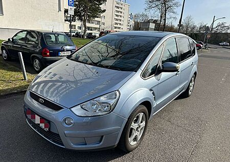 Ford S-Max Titanium/ Tüv Neu, 7Sitzer