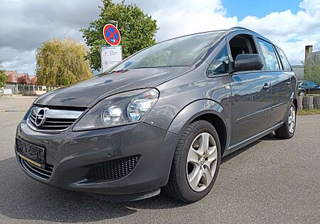 Opel Zafira B Family Plus