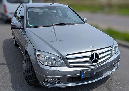 Mercedes-Benz C 200 CGI Automatik BlueEFFICIENCY Avantgarde