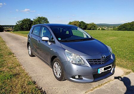 Toyota Verso 2.0 D-4D Edition 1. Hand TÜV+Reif. neu