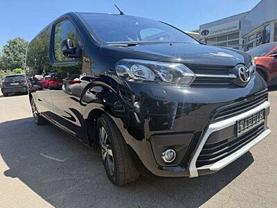Toyota Proace 2,0-l-D-4D L1 (8-Si.) Autm. Verso Team Deutschland
