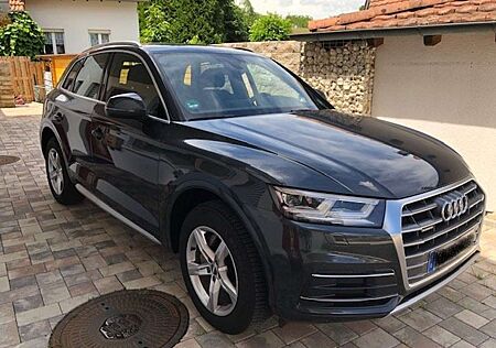 Audi Q5 2.0 TDI quattro S tronic sport