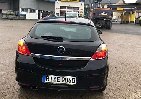 Opel Astra GTC 1.8 Cosmo