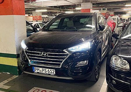 Hyundai Tucson blue 2.0 CRDi 4WD Aut. Premium