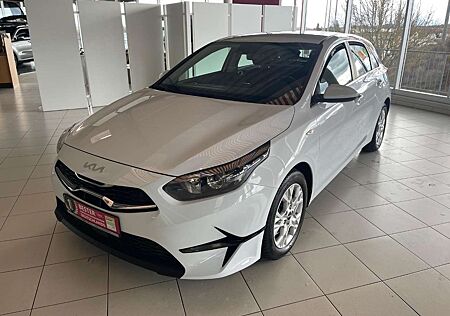 Kia Cee'd Ceed / 1.5 T-GDI Vision+Kamera+Navi+Alu+