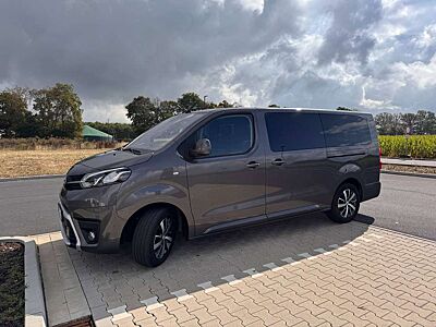 Toyota Proace Proace 2,0-l-D-4D L2 (8-Si.) Verso Team Deutschland