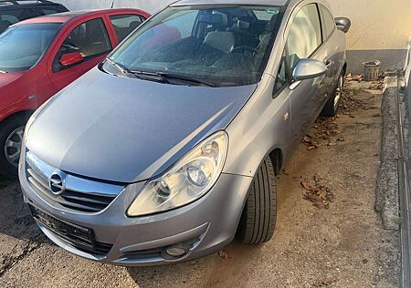 Opel Corsa D Innovation "110 Jahre" HU/AU NEU bei Kauf