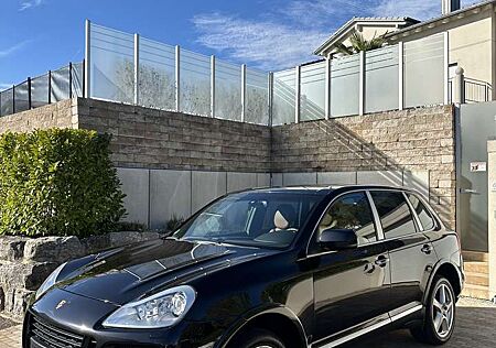 Porsche Cayenne Turbo / Bi-Color / Bose / Alcantara / TÜV Neu