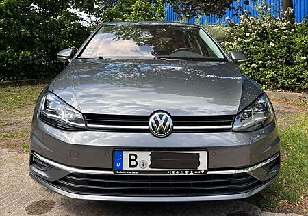 VW Golf Volkswagen VII 5-Türer 1.4 TSI (BlueMotion Techn.) C