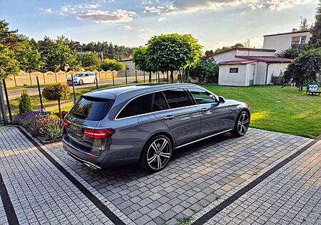 Mercedes-Benz E 300 BlueTEC HYBRID 7G-TRONIC Edition E