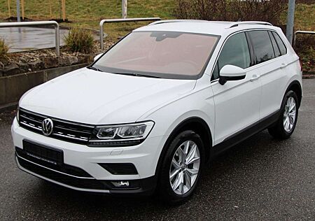 VW Tiguan Volkswagen TSI Highline BMT/Start-Stopp DSG ACC LED Alcantara