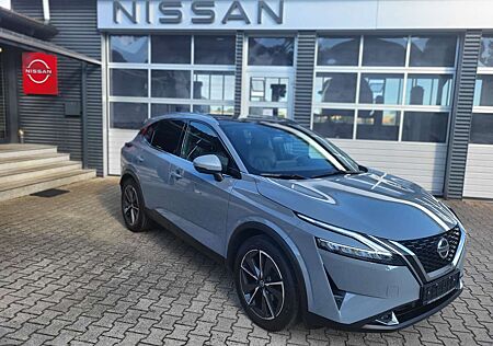 Nissan Qashqai 1.3 DIG-T 4x4 Allrad Automatik Tekna+