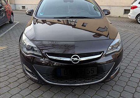 Opel Astra 1.4 Turbo Aut. Selection