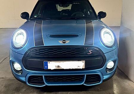 Mini Cooper S 5-TÜRER Sport-Aut. Seven Chili