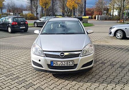 Opel Astra Edition