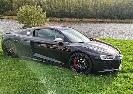 Audi R8 V10 5.2 FSI RWS S tronic
