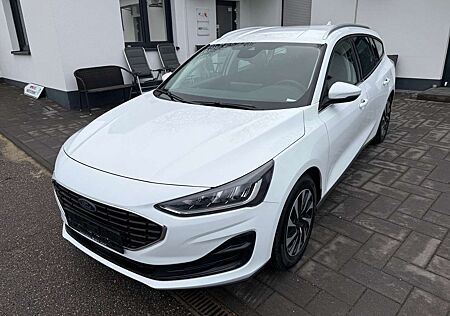 Ford Focus Titanium Automatik LED Großes-Navi Automatik