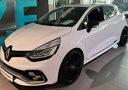 Renault Clio TCe 220 EDCR.S. Trophy