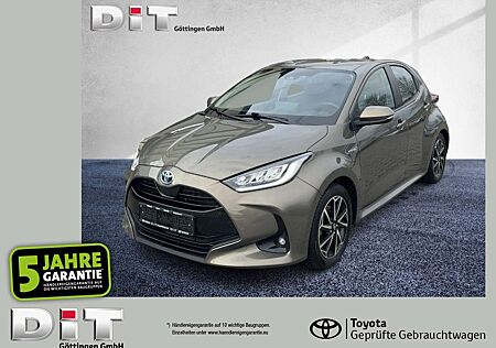 Toyota Yaris 1.5l Hybrid Club 4 Season, AHK, Shz