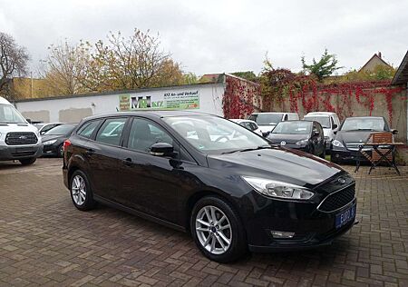 Ford Focus Tunier 1,6 / 125 PS, EU6, WRäder, AHK !!