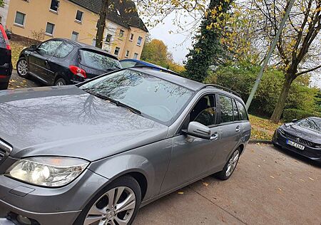 Mercedes-Benz C 220 CDI DPF BlueEFFICIENCY Avantgarde