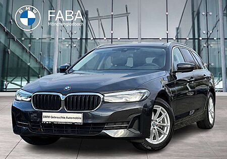 BMW 520 d Touring DAB WLAN RFK Parkassistent