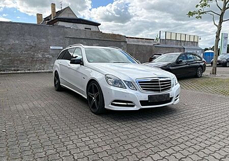 Mercedes-Benz E 200 -Klasse T-Modell CGI Kommissionsfahrzeug Navi Bi-X